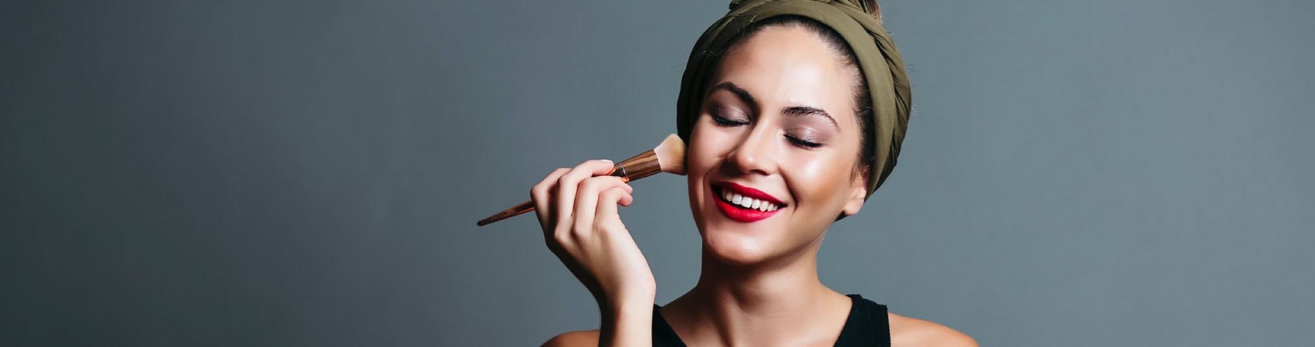 makeup_foundation-header_banner