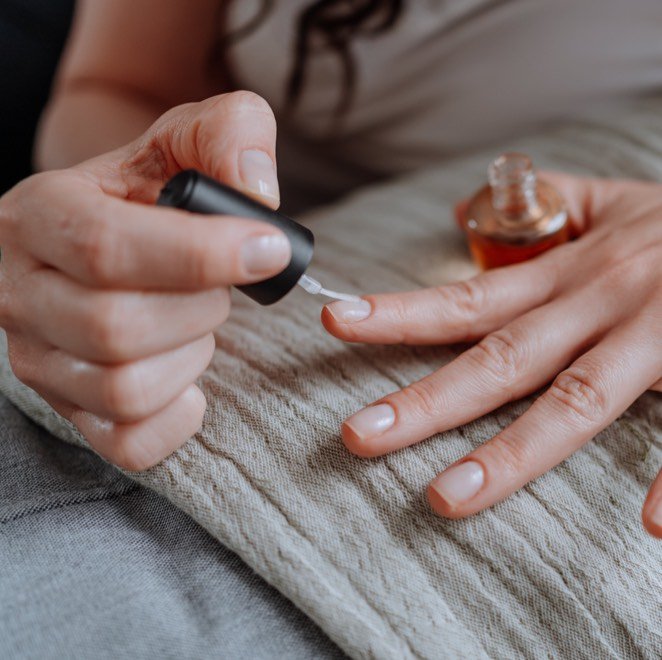 nails-varnishing_mosaic1